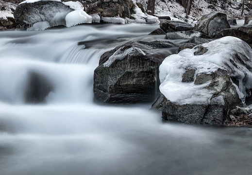 Eisige Drau bei Lienz